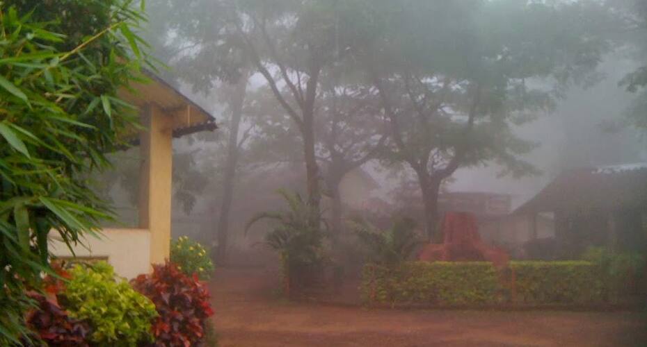 Hotel Mala's, Panchgani 5